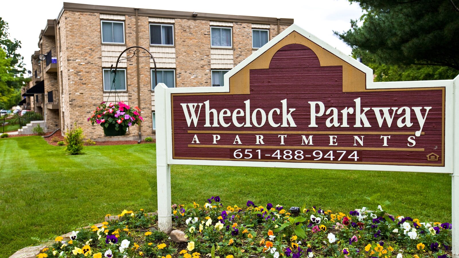 Wheelock Parkway Apartments — St Paul